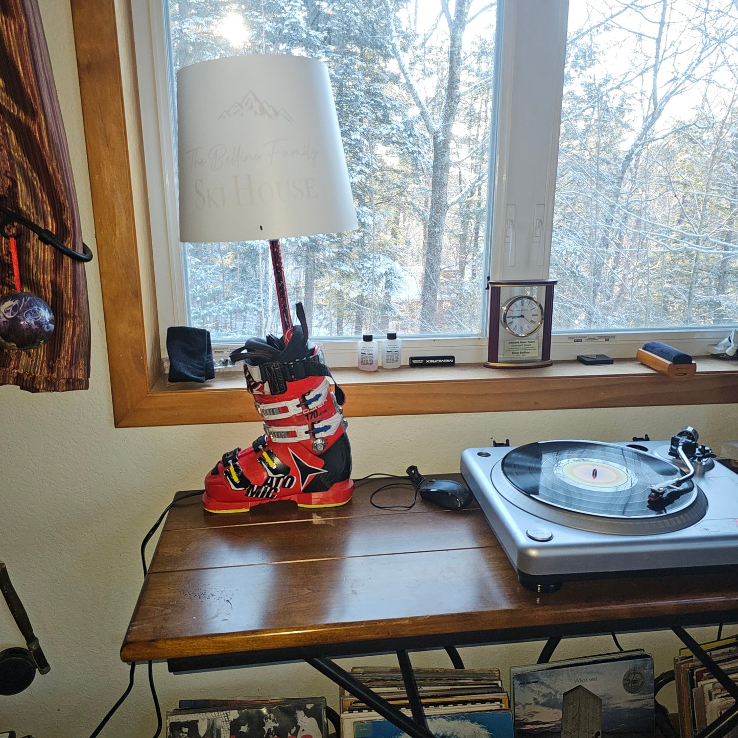 Ski Boot Lamp Made with a real Ski Boot, ready to plug in!