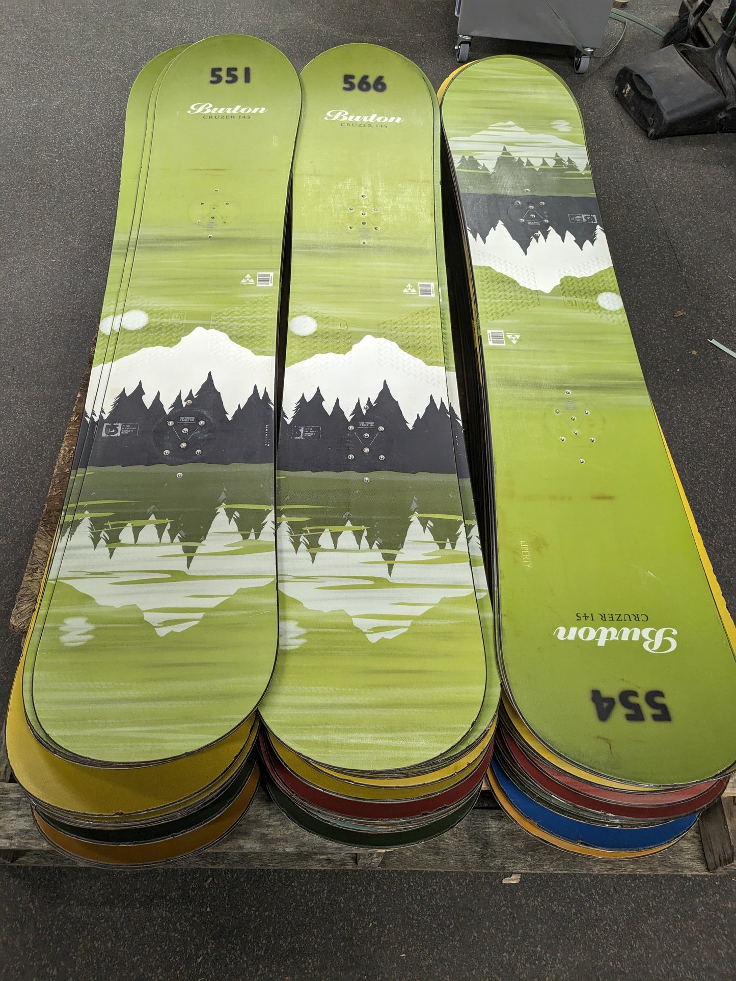 Snow Board Shot, Shotski with Large 2.5 oz Shots made with a real snowboard